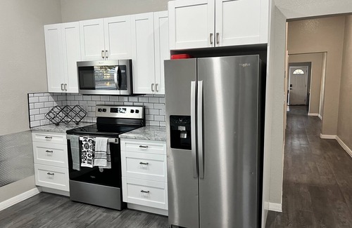 Ybor City House | 2-bedroom apartment just 4 minutes drive to Port of Tampa
