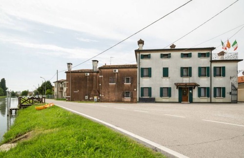 Malcontenta Apartment | 2 bedroom apartment, Mira, Venice, with swimming pool