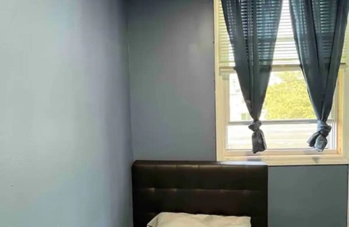 Hillside Apartment | 2 bedroom apartment near airport