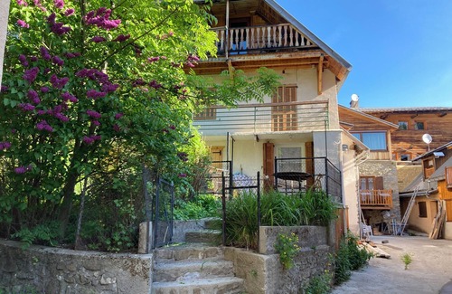 Allos Apartment | 2 Bedroom Apartment + Terrace Allos Centre