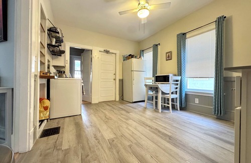 Spring Hill Apartment | 2-bedroom apartment in fabulous Somerville with AC, WiFi and off street parking