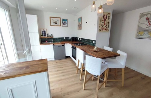 Lanester Apartment | 2-bedroom apartment with garden and sun terrace ☀️