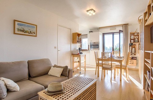 Cabourg Apartment | 2-bedroom apartment with balconies and parking in Cabourg
