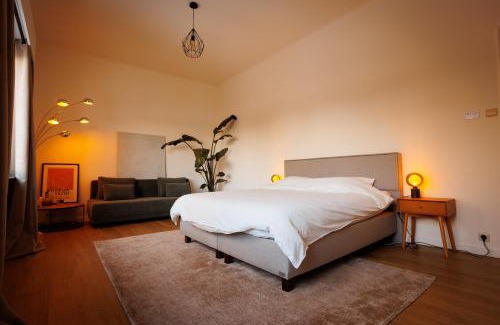 Zwevegem Apartment | 2-Bedroom Apt Above Venti Restaurant Near Xpo