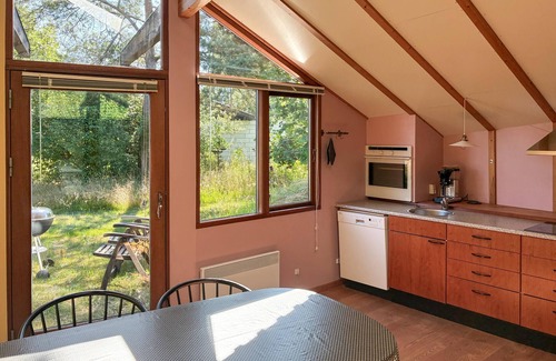 Dannemare House | 2 bedroom awesome home in Dannemare