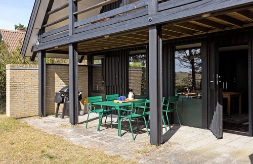 Ristinge House | 2 bedroom awesome home in Humble