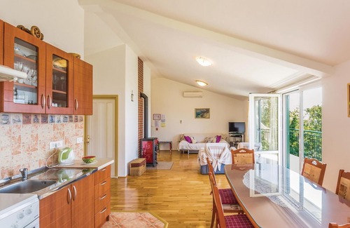 Tucepi House | 2 bedroom awesome home in Gornje Tucepi