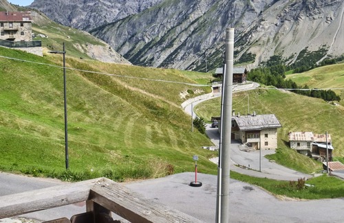 Sant'Anna Apartment | 2 Bedroom Beautiful Chalet Apartment in Livigno