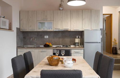 Orihi House | 2 bedroom beautiful home in Orihi