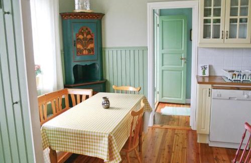 Eskilstuna House | 2 Bedroom Beautiful Home In Eskilstuna