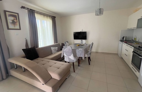 Gastria House | 2-bedroom building in enchanting Bogaz with WiFi, AC