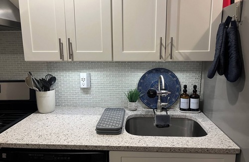 Somers Point House | 2-bedroom bungalow in delightful Somers Point, NJ