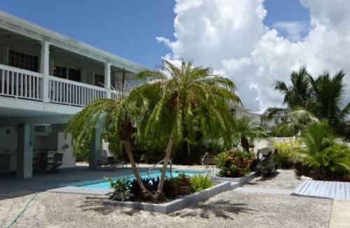 Cudjoe Key House | 2 Bedroom Canal Home in Cudjoe Key, FL w/Private Pool & Extra Loft Space