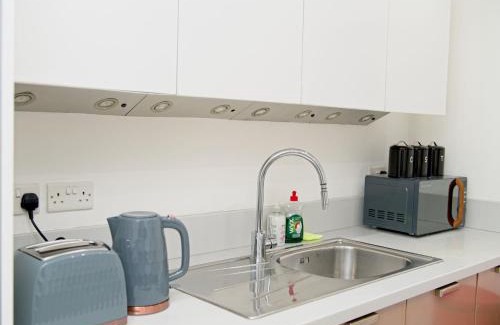 Gay Village Apartment | 2 Bedroom Chinatown Apartment