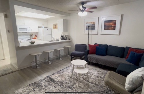 Grantville Condo | 2-Bedroom Condo - close to all!