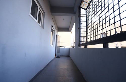 Hyderabad Condo | 2-Bedroom condo in Secunderabad , quite, secured, & charming place with parking