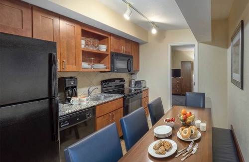The Point Condo | 2 Bedroom Condo in Newport, Rhode Island, Wyndham Long Wharf!