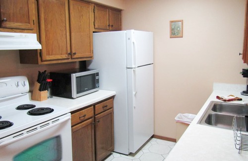 Banner Elk Condo | 2 Bedroom Condo in Ski Country area. Rented by Sugar Mountain Lodging Inc.