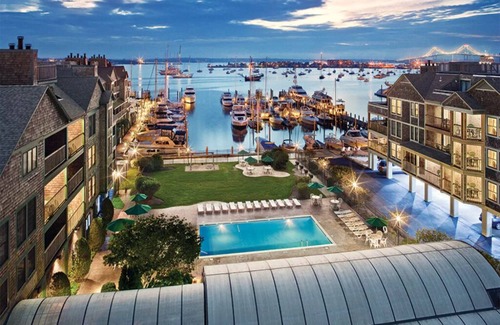 Historic Hill Condo | 2 Bedroom Condo, Sleeps 6, Kitchen, Downtown Newport, on Wyndham Onshore Resort!
