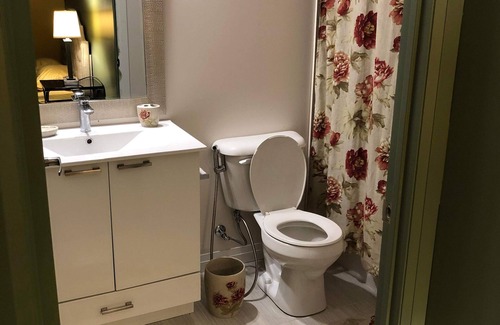 Wexford - Maryvale Apartment | 2 bedroom condo w/home office and indoor building pool