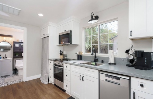 Alpine Cottage | 2-bedroom cottage just 7 minutes from Viejas Casino