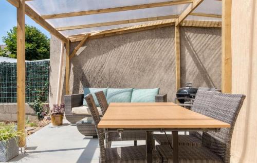 Plumieux House | 2 Bedroom Cozy Home In Plumieux