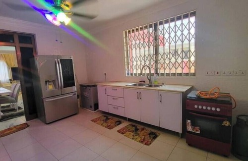 Accra House | 2 Bedroom Exctv Home @Sapeiman