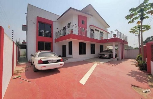 Accra House | 2 Bedroom Exctv Home @Sapeiman