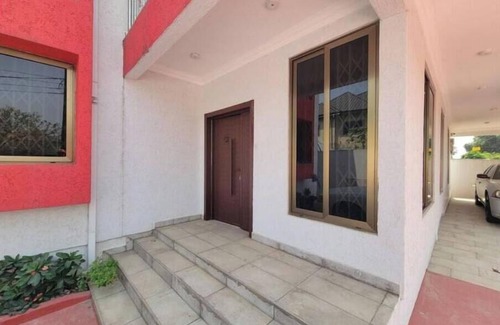 Accra House | 2 Bedroom Exctv Home @Sapeiman