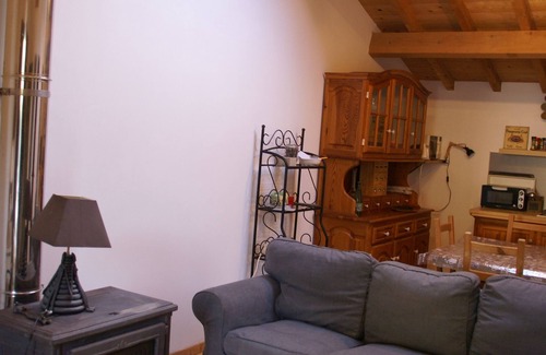 Saint-Jeure-d'Andaure House | 2 Bedroom Private vacation home in Saint Jeure d'Andaure