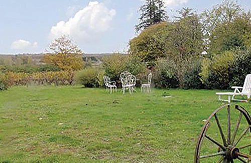 Saint-Jean-des-Mauvrets House | 2 bedroom accommodation in St Jean des Mauvrets