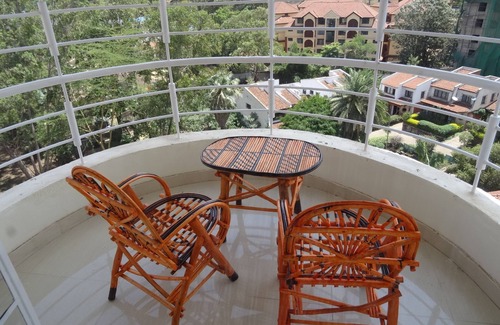 Thompson Estate Apartment | 2 bedroom furnished Penthouse apartment