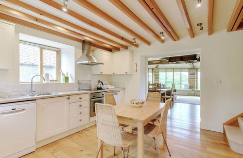 Carlton-in-Cleveland Cottage | 2 bedroom accommodation in Swainby, near Stokesley