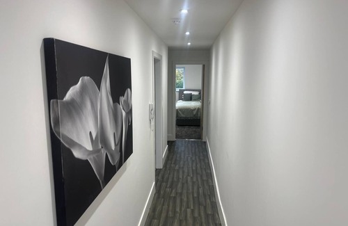Long Eaton Apartment | 2-Bedroom Gem: Travel Easily Between Cities