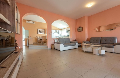 Zadar Apartment | 2 bedroom gorgeous apartment in Zadar