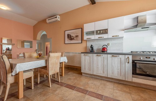 Zadar Apartment | 2 bedroom gorgeous apartment in Zadar