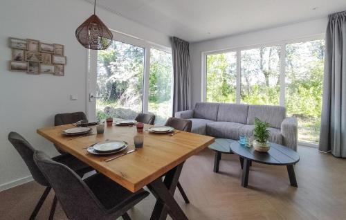 Heinkenszand House | 2 Bedroom Gorgeous Home In Heinkenszand