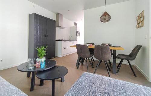 Heinkenszand House | 2 Bedroom Gorgeous Home In Heinkenszand