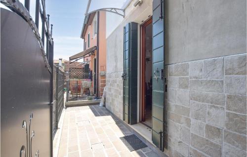 Ospedaletto di Pescantina House | 2 Bedroom Gorgeous Home In Montemerlo