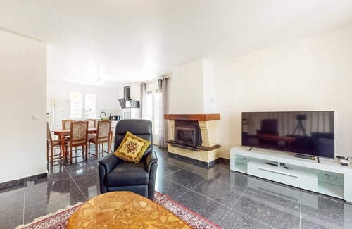 Medis House | 2 bedroom gorgeous home in Médis