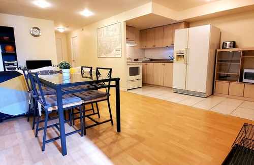 Village at York University House | 2-bedroom guest suite at YorkU+parking near subway