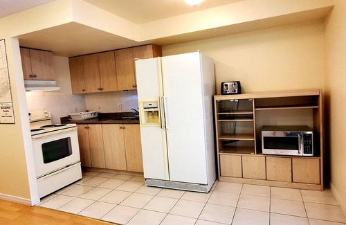 Village at York University House | 2-bedroom guest suite at YorkU+parking near subway