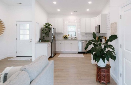 Green Meadow House | 2 bedroom guesthouse with private fenced in yard!