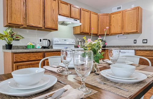 Lake George Apartment | 2 bedroom Hide-a-way with Balcony- minutes from Lake George
