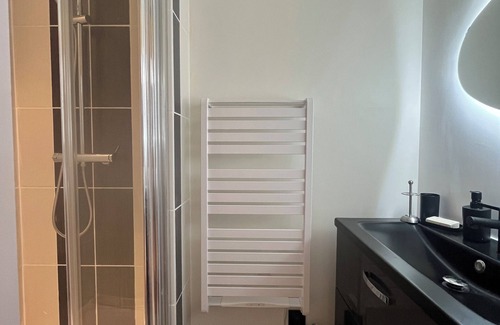 Mezieres-sur-Seine House | 2-BEDROOM HOUSE WITH GARDEN FOR 4 ADULTS AND ONE CHILD