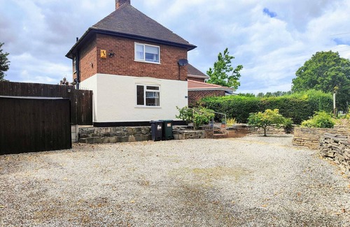 Blacon House | 2 bedroom house near chester city centre