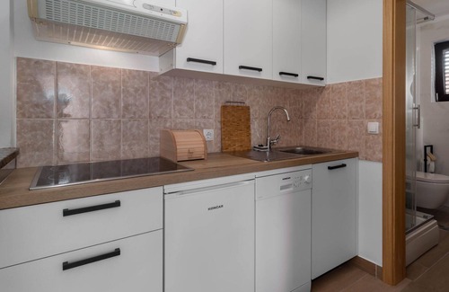 Jadranovo Apartment | 2 bedroom lovely apartment in Jadranovo