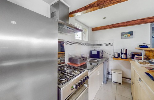 Bourville House | 2 bedroom lovely home in Bourville