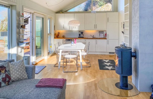 Silda House | 2 bedroom lovely home in Raudeberg