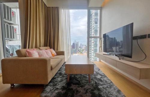 Sukhumvit Apartment | 2 Bedroom Luxury Apartment 3 min walk from BTS Ekkamai